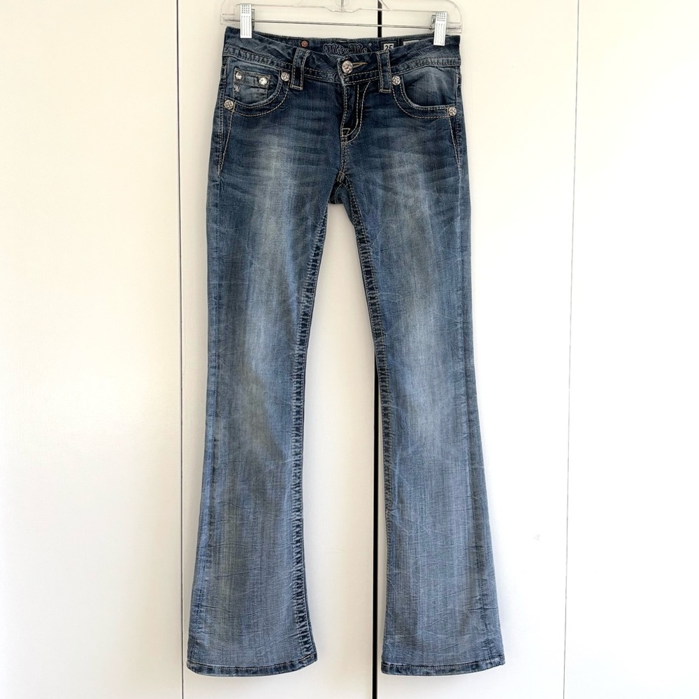 Miss Me Low Rise Boot Cut Light Wash Jeans Size 25